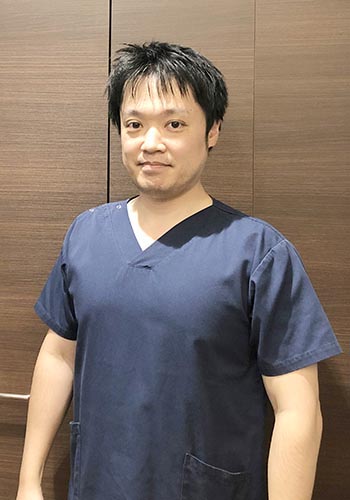 院 長　難波雄亮